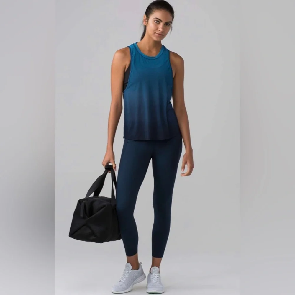 NEW Lululemon Chase Me Tank Vertical Ombre Pre wheeze Tank Whirlpool Jaded